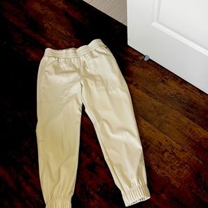 Calia sz small cream fake leather joggers